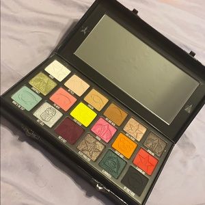 NEW Shane Dawson x Jeffree Star Conspiracy Palette